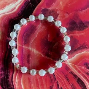 Elegant Pearl Beaded Bracelet